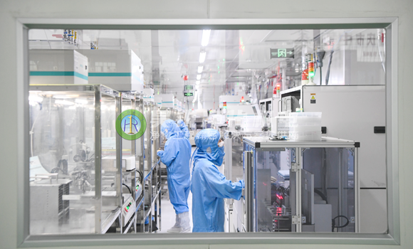 模塊化無塵車間VS傳統(tǒng)施工:哪種更適合您的生產線? 模塊化無塵車間VS傳統(tǒng)施工:哪種更適合您的生產線?