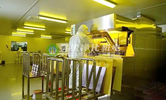 半導(dǎo)體行業(yè)潔凈室裝修的特殊要求：AMC控制關(guān)鍵技術(shù)解析